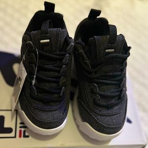 Kids fila size 11
